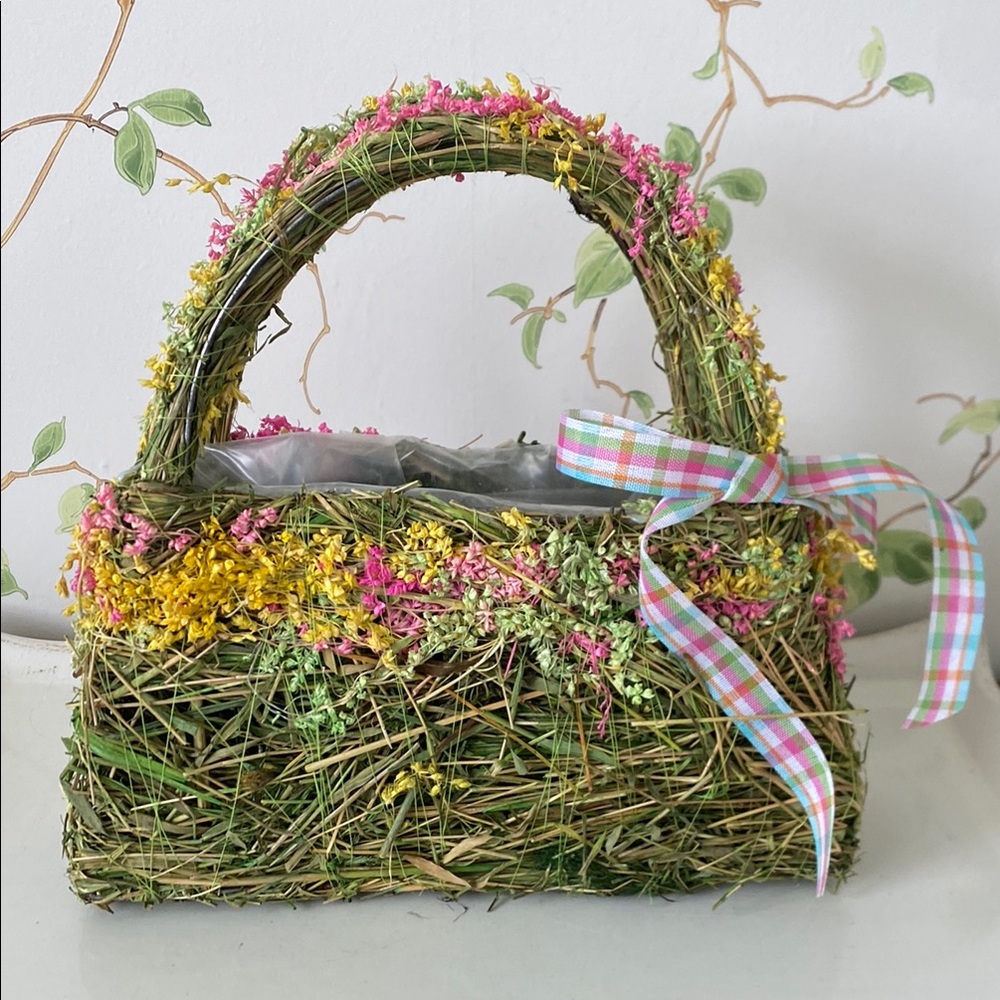 Natural Grass Beaumont Decorative Plant Basket Spring - Easter Basket